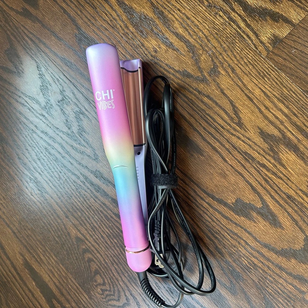 CHI Vibes multifunctional waver
